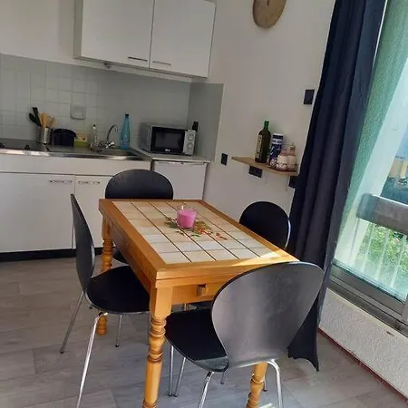 Parking Privé Climatisation Proche